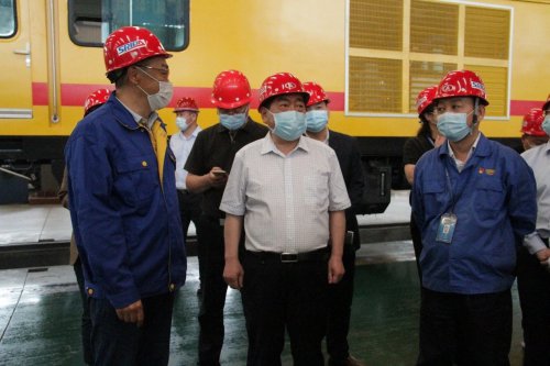 襄阳市副市长李德璋一行莅临众博手机官方网站_众博(中国)重工开展工业企业调研工作