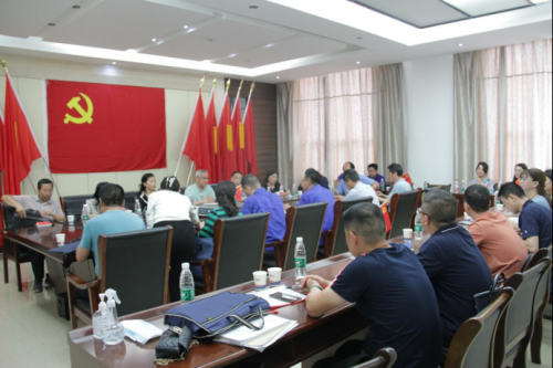 襄阳市委巡察办、众博手机官方网站_众博(中国)重工党支部联合开展5月份主题党日活动